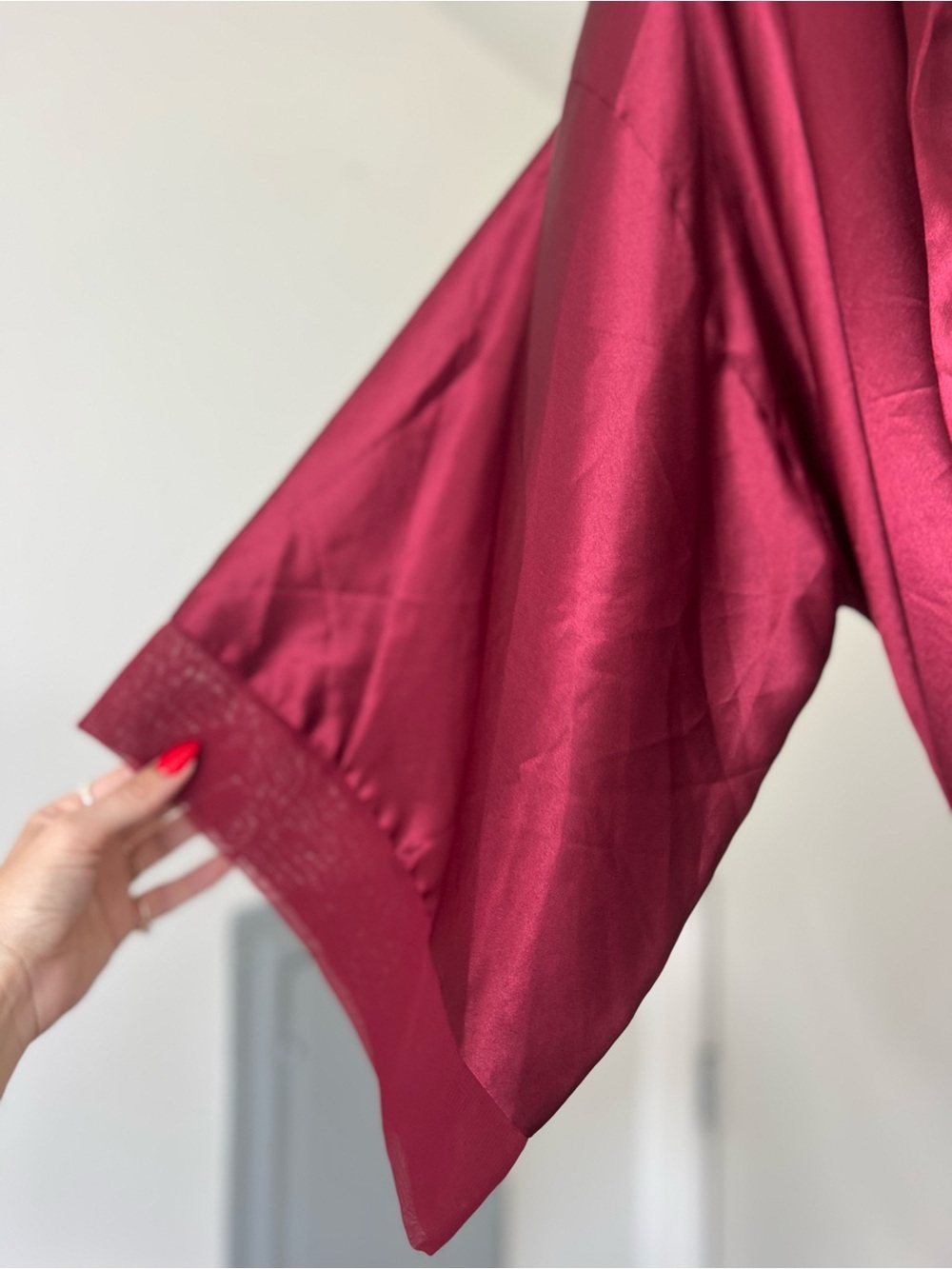 Delicates Satin Slip Robe Red Size X-Large - Picture 3 of 7